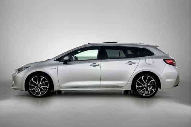 Toyota Corolla_Touring_Sports (2021) thumbnail 3