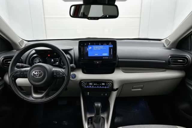 Toyota Yaris (2022) thumbnail 4