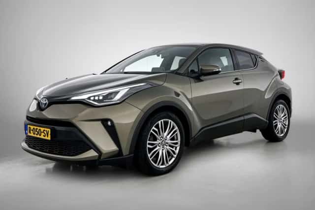 Toyota C-HR (2022) thumbnail 1