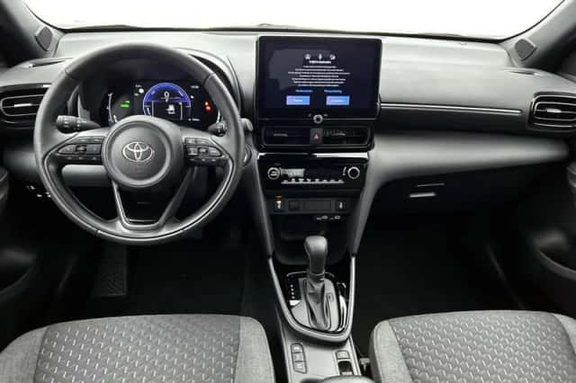 Toyota Yaris_Cross (2025) thumbnail 4