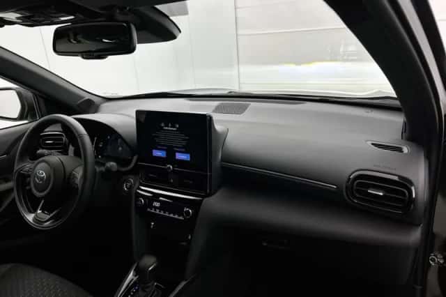 Toyota Yaris_Cross (2025) thumbnail 6