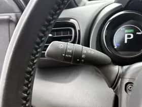 Toyota Yaris (2021) thumbnail 32