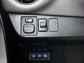 Toyota Yaris (2019) thumbnail 32