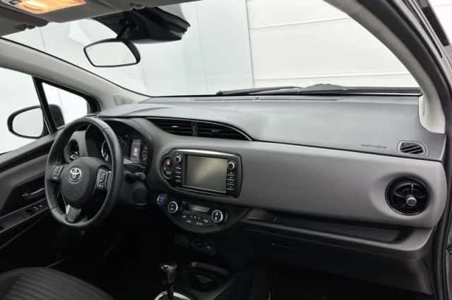 Toyota Yaris (2019) thumbnail 5