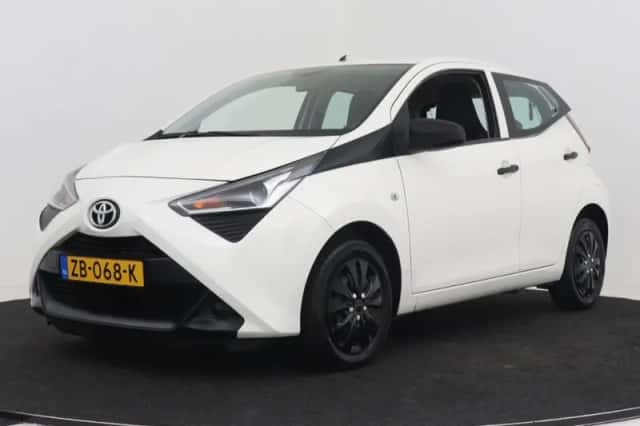 Toyota Aygo (2019) thumbnail 1