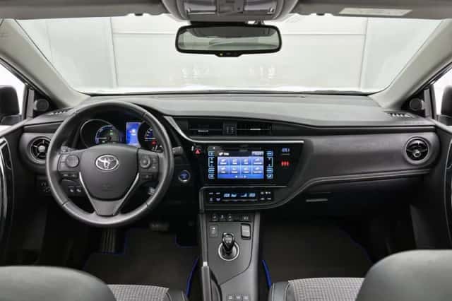 Toyota Auris (2017) thumbnail 4