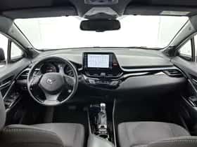 Toyota C-HR (2021) thumbnail 4