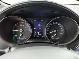 Toyota C-HR (2021) thumbnail 5