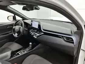 Toyota C-HR (2021) thumbnail 6
