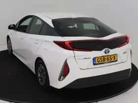 Toyota Prius (2018) thumbnail 15