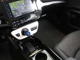 Toyota Prius (2018) thumbnail 6