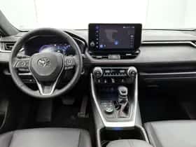 Toyota RAV4 (2025) thumbnail 4