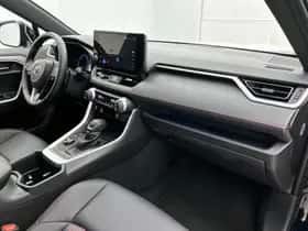 Toyota RAV4 (2025) thumbnail 6