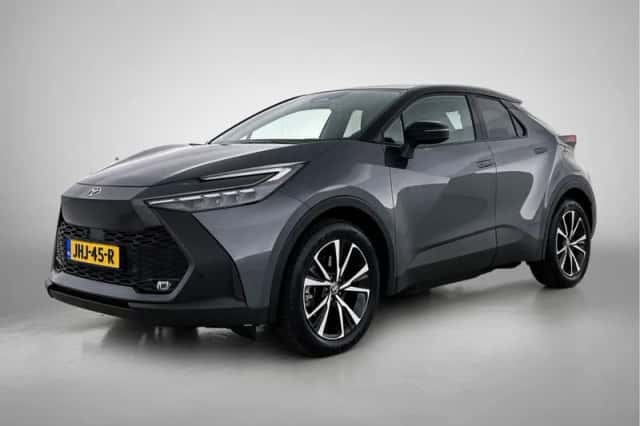 Toyota C-HR (2025) thumbnail 1