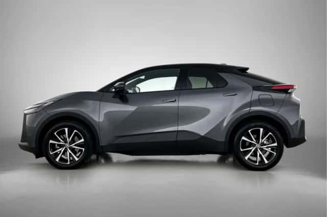 Toyota C-HR (2025) thumbnail 3