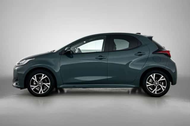 Toyota Yaris (2025) thumbnail 3