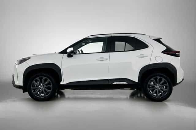 Toyota Yaris_Cross (2024) thumbnail 3