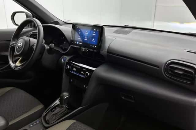 Toyota Yaris_Cross (2024) thumbnail 6