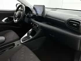 Toyota Yaris (2024) thumbnail 5