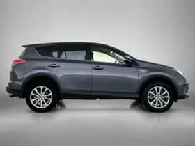 Toyota RAV4 (2018) thumbnail 11