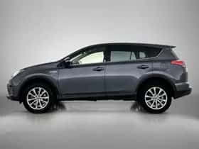 Toyota RAV4 (2018) thumbnail 3