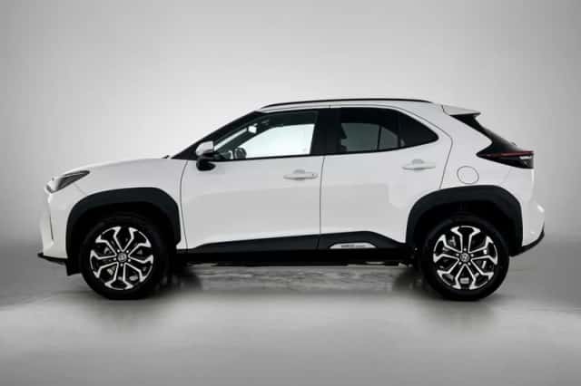 Toyota Yaris_Cross (2024) thumbnail 3