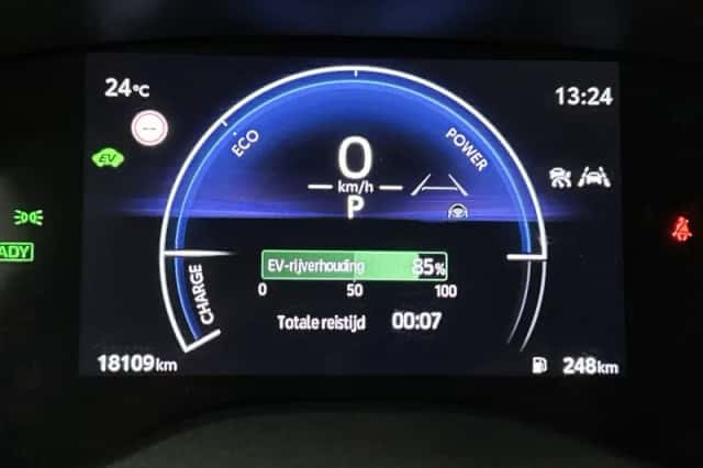 Toyota Yaris_Cross (2024) thumbnail 5