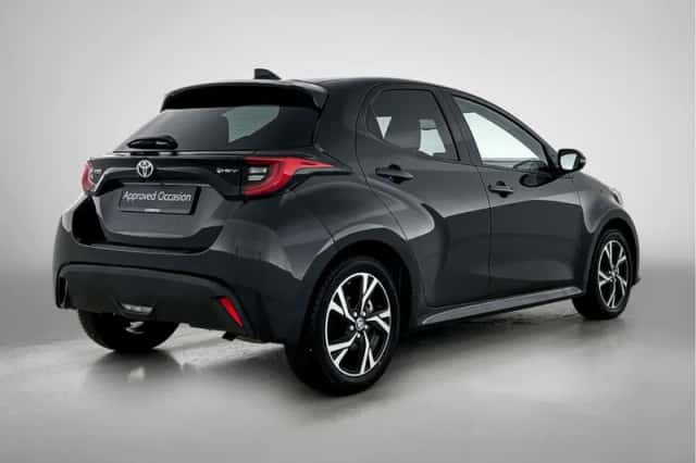 Toyota Yaris (2025) thumbnail 2