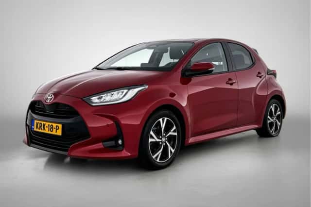 Toyota Yaris (2024) thumbnail 1