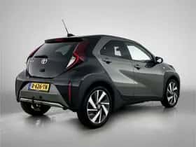 Toyota Aygo (2022) thumbnail 2