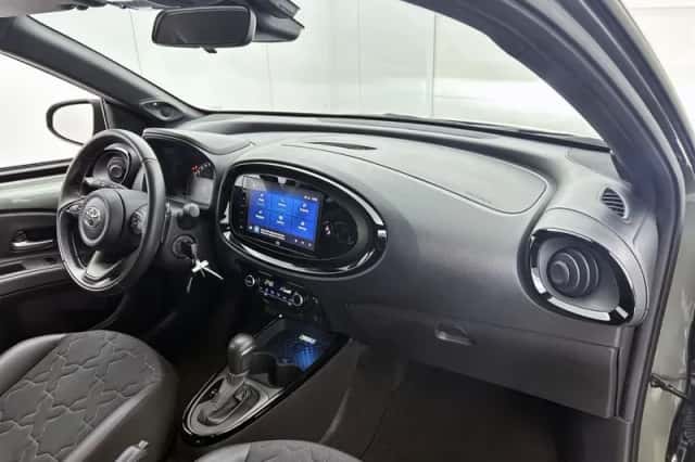 Toyota Aygo (2022) thumbnail 6