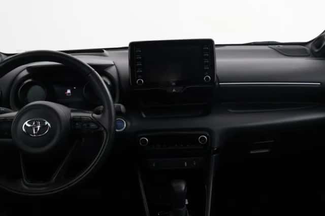 Toyota Yaris (2020) thumbnail 4