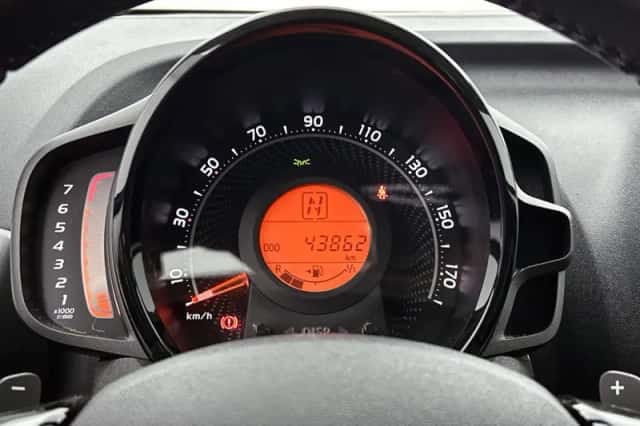 Toyota Aygo (2021) thumbnail 5