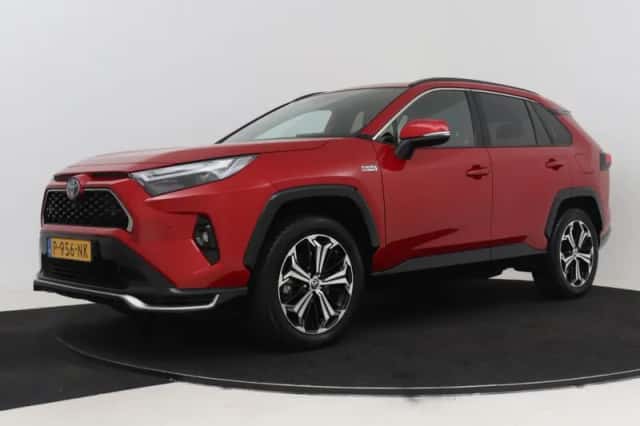 Toyota RAV4 (2022) thumbnail 1