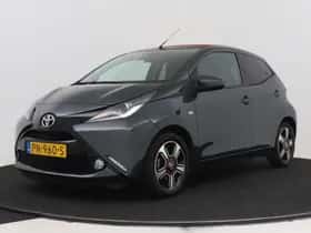 Toyota Aygo (2017) thumbnail 1