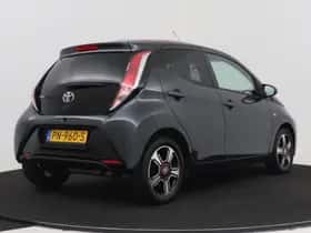 Toyota Aygo (2017) thumbnail 2