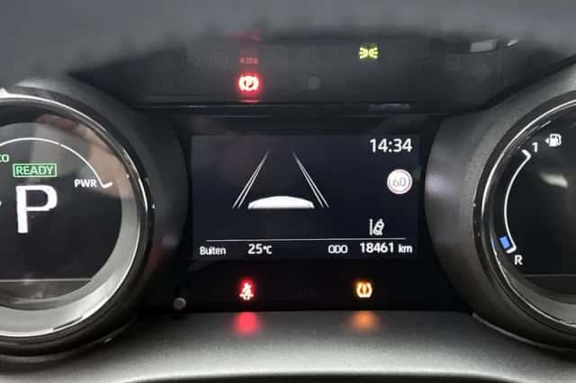 Toyota Yaris (2023) thumbnail 5