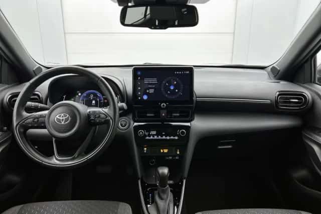 Toyota Yaris Cross (2024) thumbnail 4