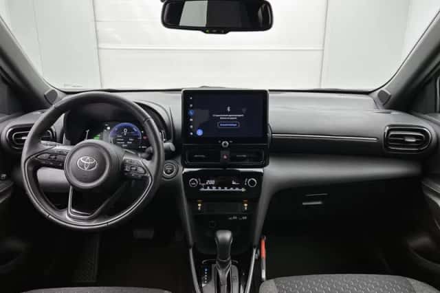 Toyota Yaris_Cross (2025) thumbnail 4