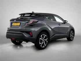 Toyota C-HR (2019) thumbnail 2