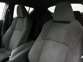 Toyota C-HR (2019) thumbnail 29