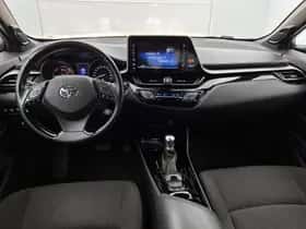 Toyota C-HR (2019) thumbnail 4