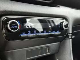 Toyota Yaris (2023) thumbnail 11