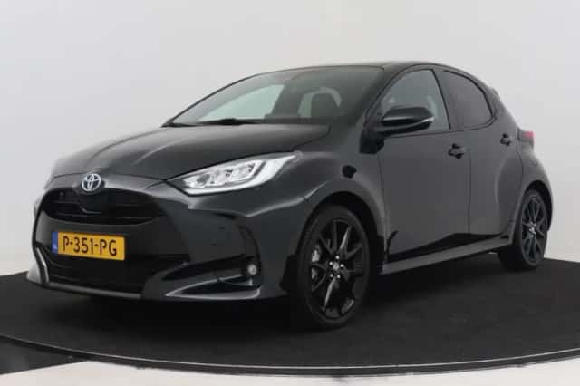 Toyota Yaris (2022) thumbnail 1
