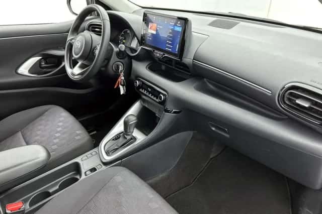 Toyota Yaris (2025) thumbnail 6