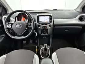 Toyota Aygo (2018) thumbnail 4