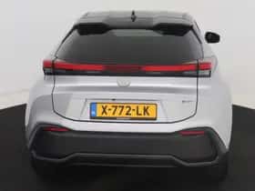 Toyota C-HR (2023) thumbnail 25