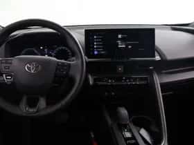 Toyota C-HR (2023) thumbnail 4