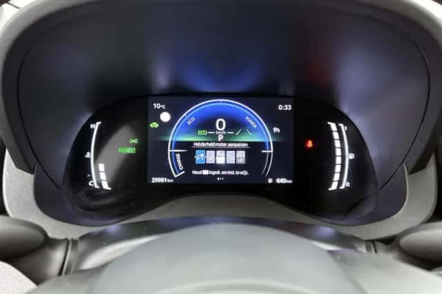 Toyota Yaris (2025) thumbnail 5