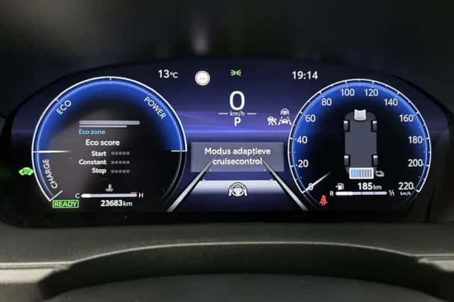 Toyota Yaris (2024) thumbnail 5